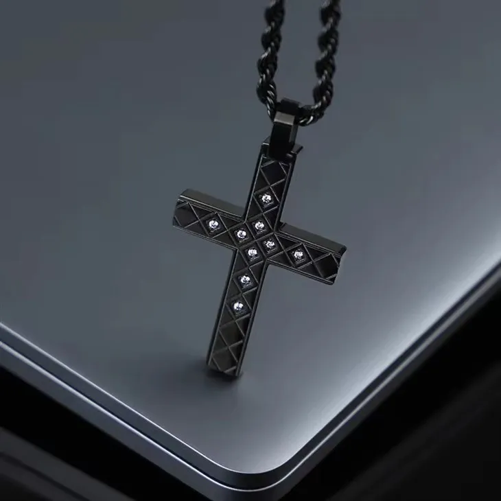 Fashion Jewelry Zircon Cross Pendant Stainless Steel Pendant